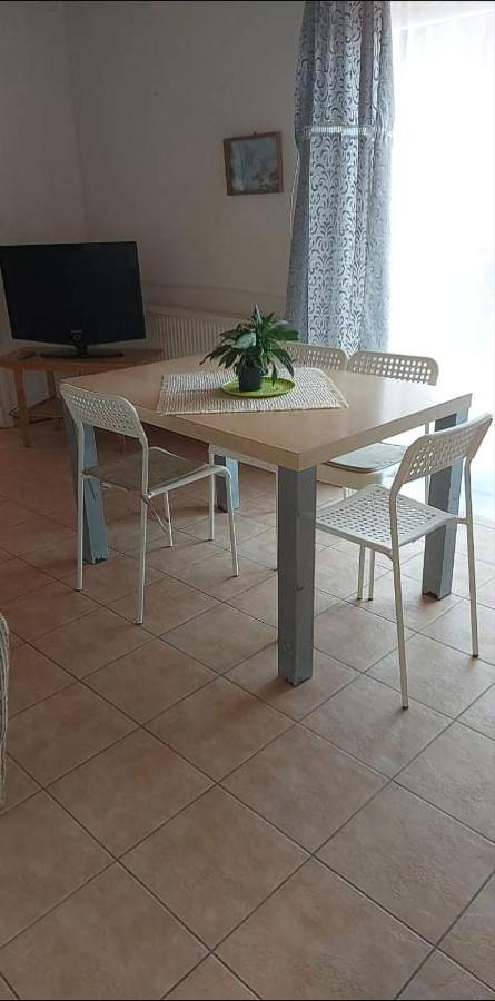Badacsonyi Pihenes Privat Berlemeny Hotel Badacsonytomaj Luaran gambar